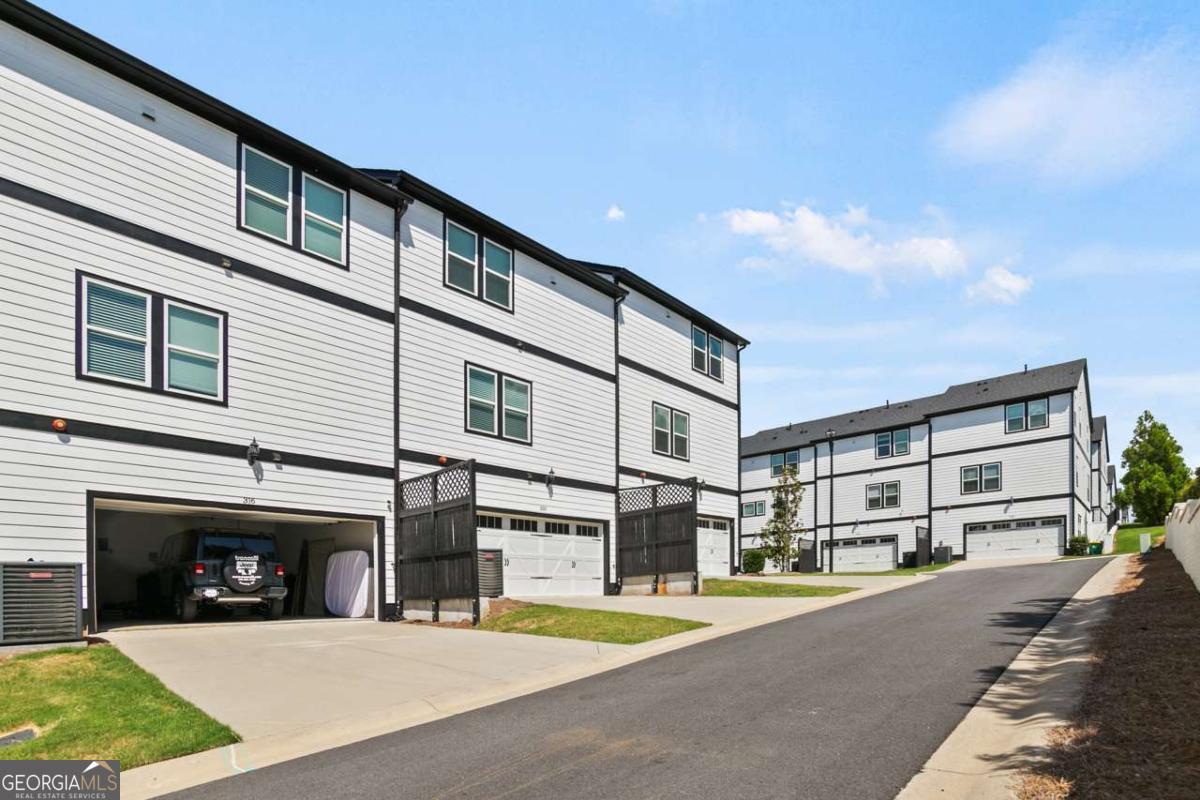 Ridgewalk Landing - Residential