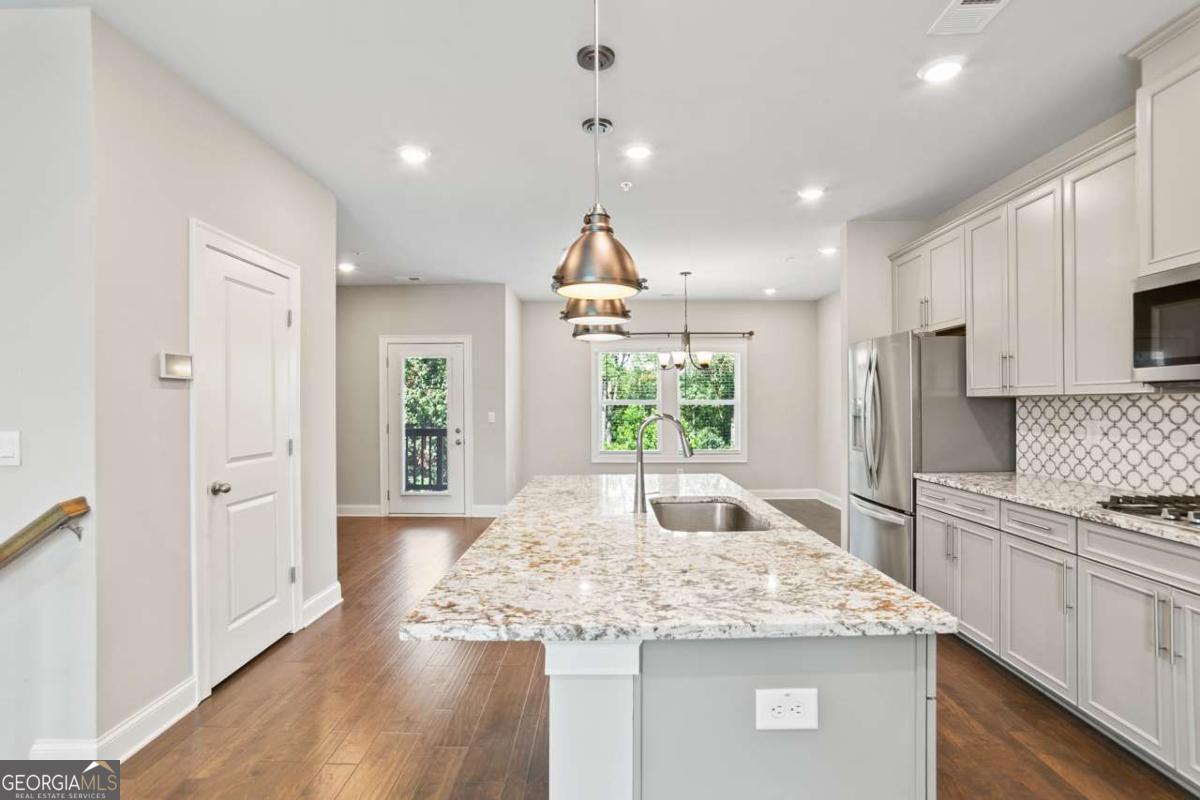 Ridgewalk Landing - Residential