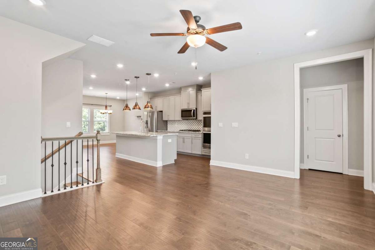 Ridgewalk Landing - Residential