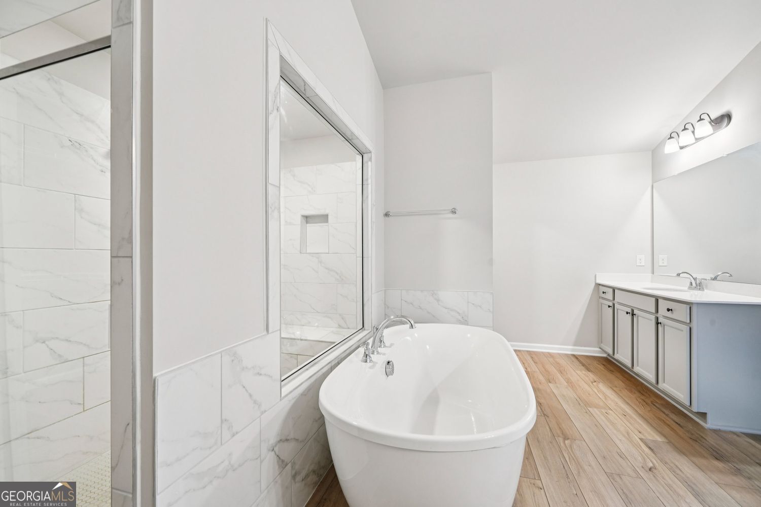 BERKELEY LAKES - Residential