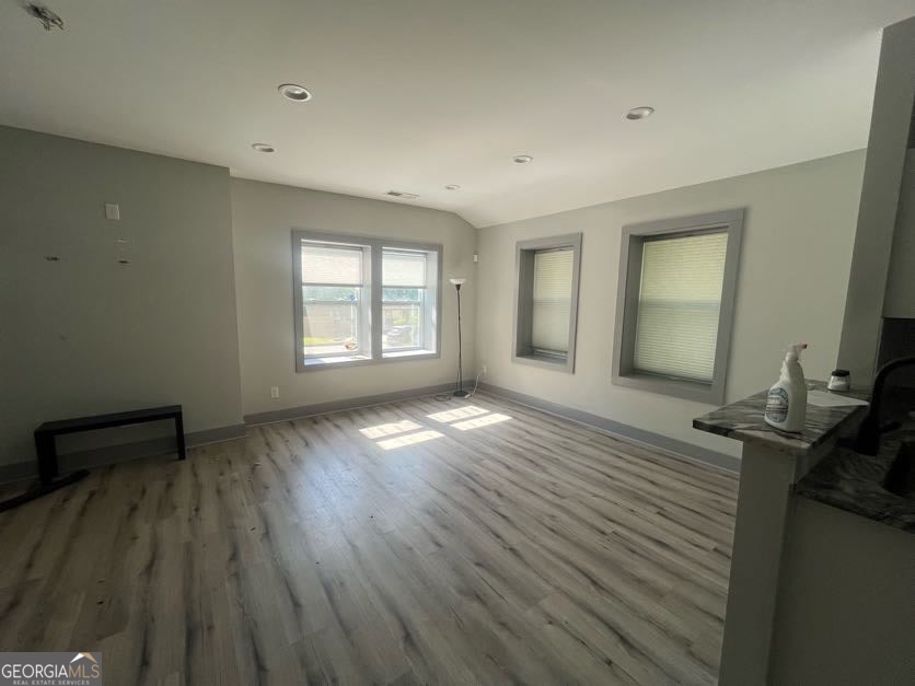 99 Holly RD NW