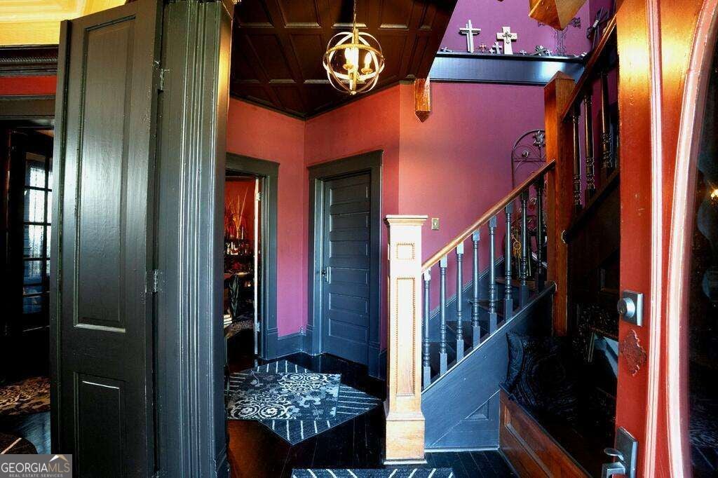 601 W Central AVE