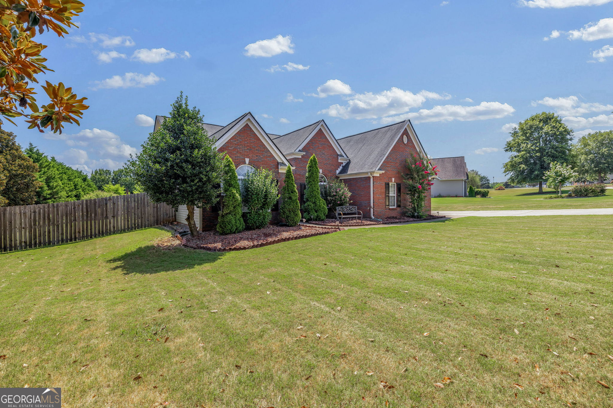 27 Buckthorn DR