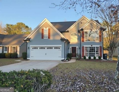 Photo of 225 JON JEFF Drive NW, Lilburn, GA 30047 (MLS # 10650177)