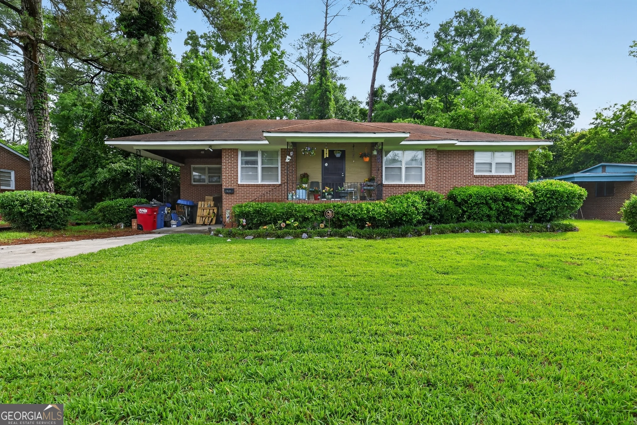 1819 Canterbury Road