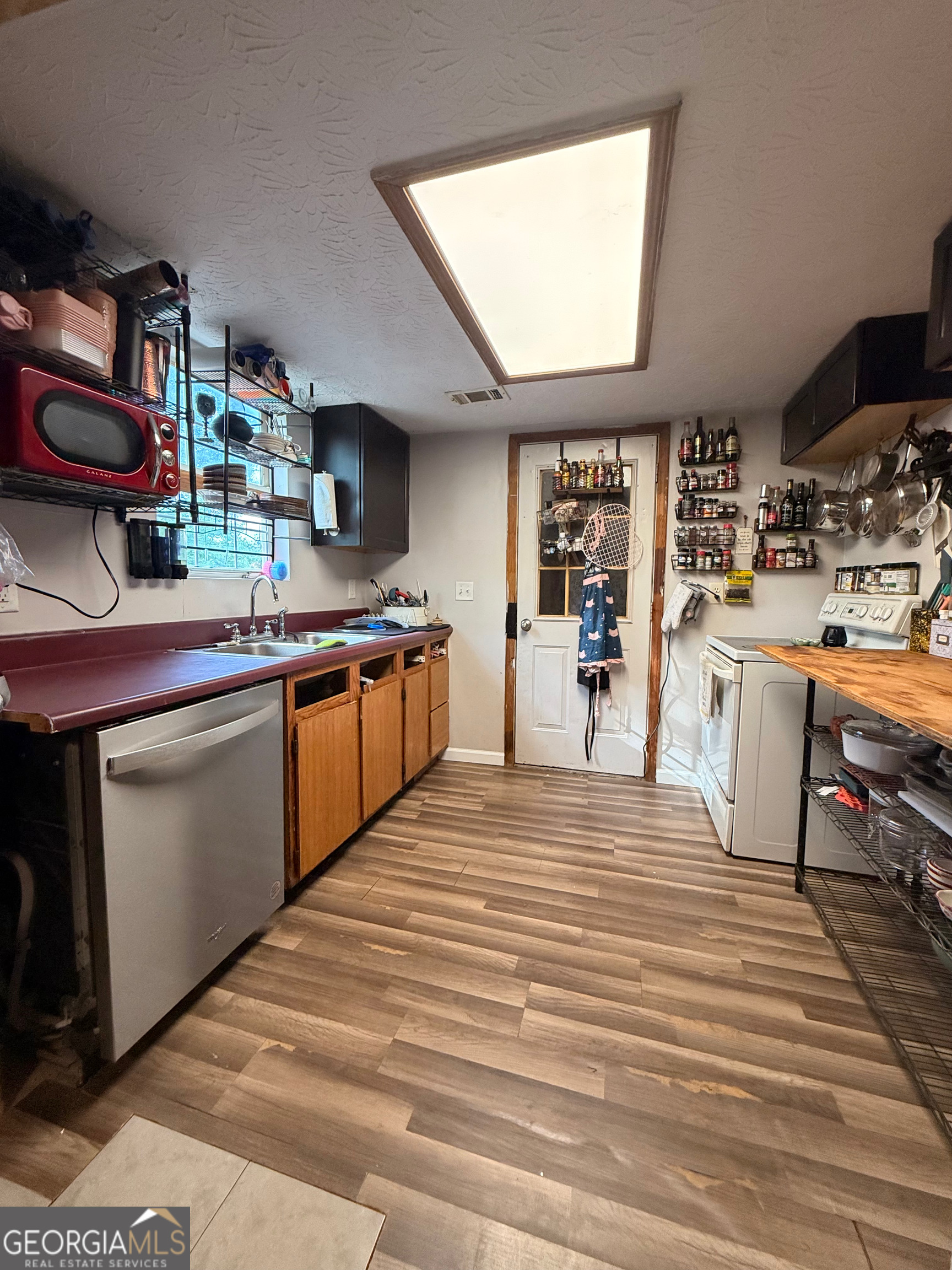 1449 Price Bridge Road