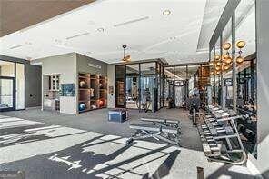 40 12th ST NE 1005