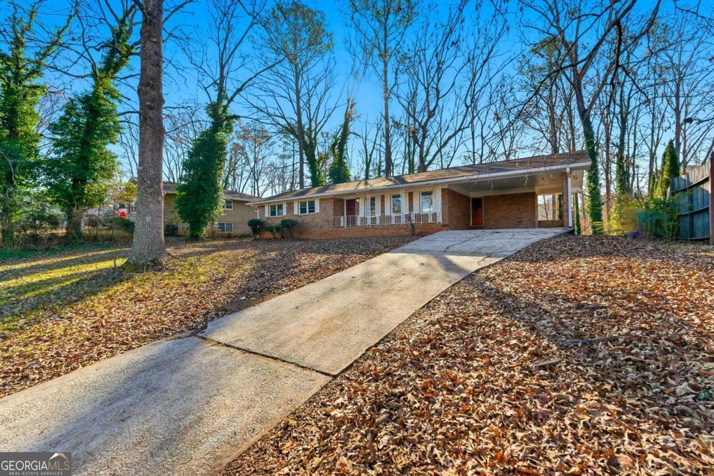 Photo of 3720 Sulene Drive, Atlanta, GA 30349 (MLS # 10658151)