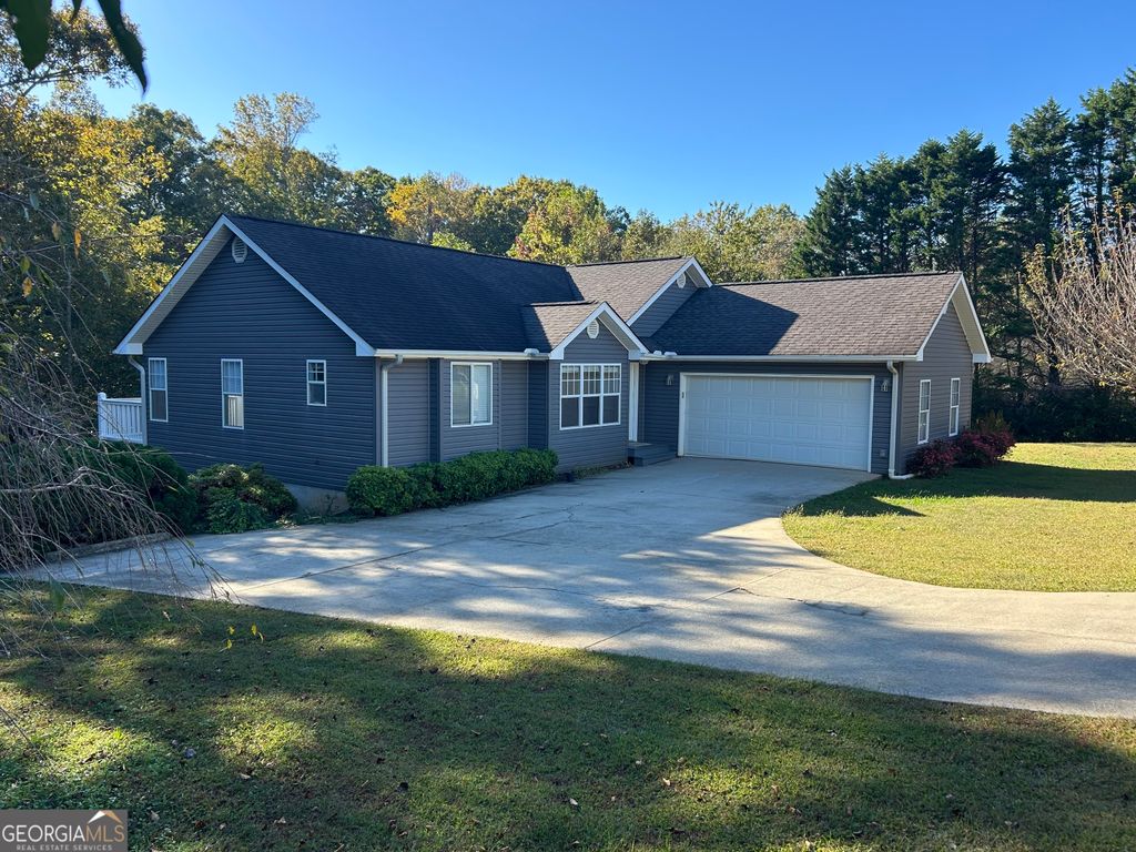 Photo of 147 Sunset Oaks Drive, Cornelia, GA 30531 (MLS # 10624340)
