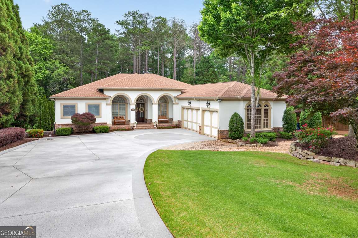 6010 Robbs DR