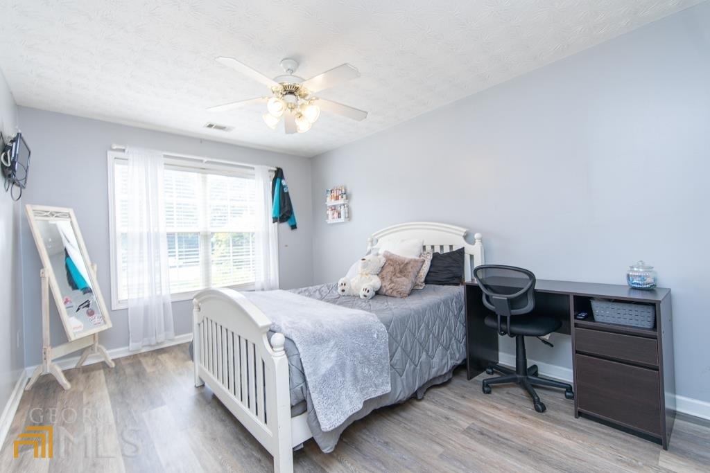Griffith Manor - Residential