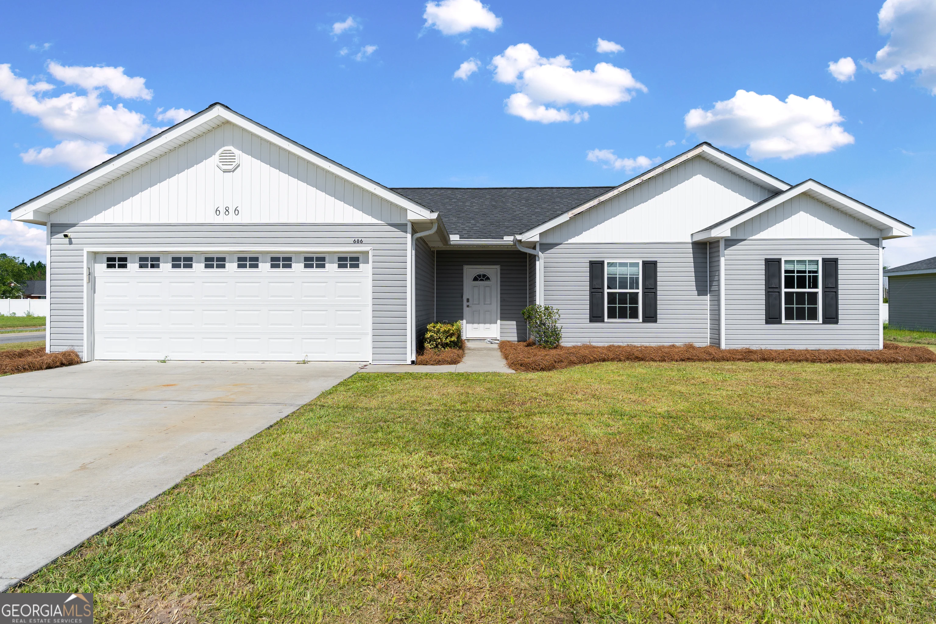 686 Lakeside Circle, Baxley, GA, 31513