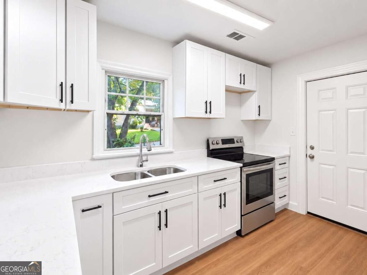 1347 Westmont RD SW