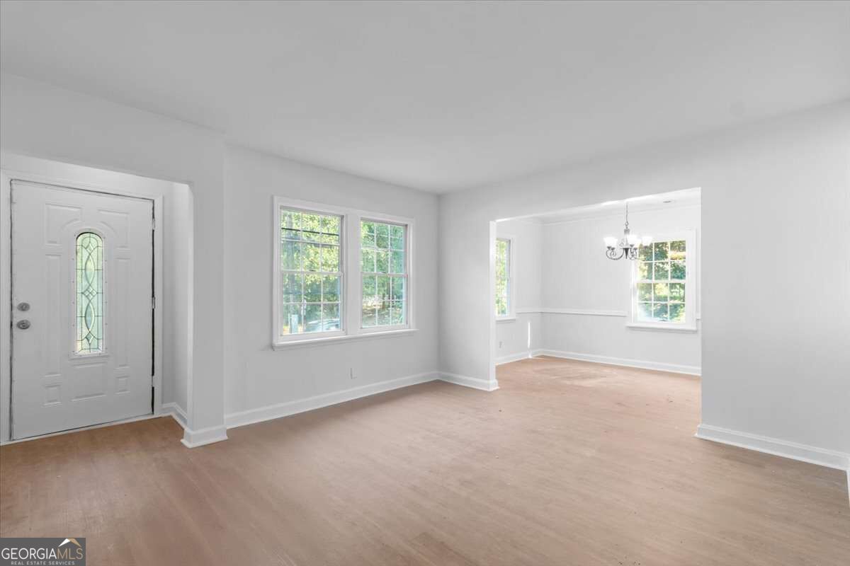 1347 Westmont RD SW