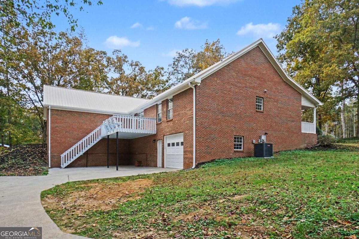760 Breedlove RD
