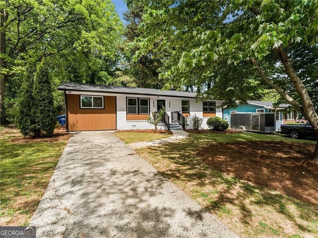 Photo of 454 Oak Drive SE, Atlanta, GA 30354 (MLS # 10742423)