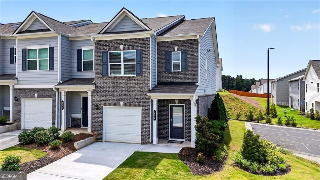202 Dupont DR 100