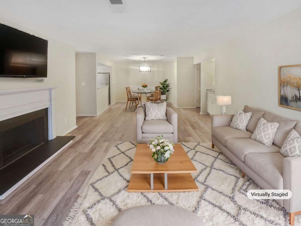 Photo of 2725 Saint Augustine Trail SE, Marietta, GA 30067 (MLS # 10690582)