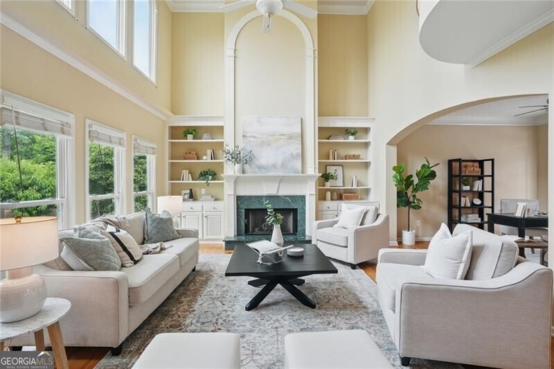 KINGS FARM - Residential