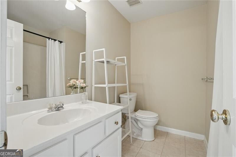 KINGS FARM - Residential