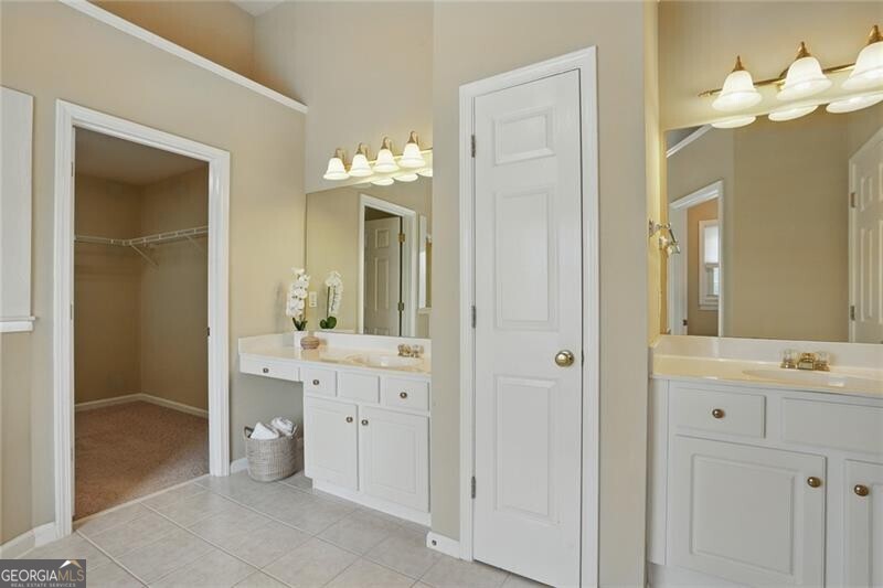 KINGS FARM - Residential