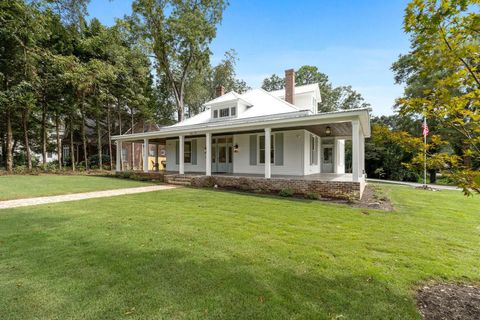 A home in McDonough