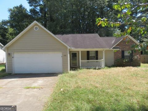 Photo of 1486 Carriage Lane, Jonesboro, GA 30238 (MLS # 10606529)