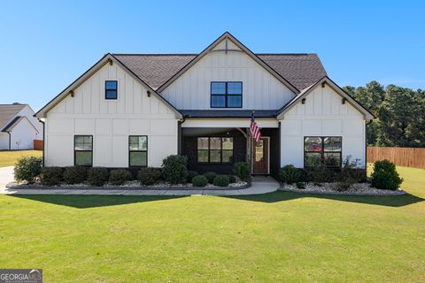 68 Grove PARK Senoia GA 30276