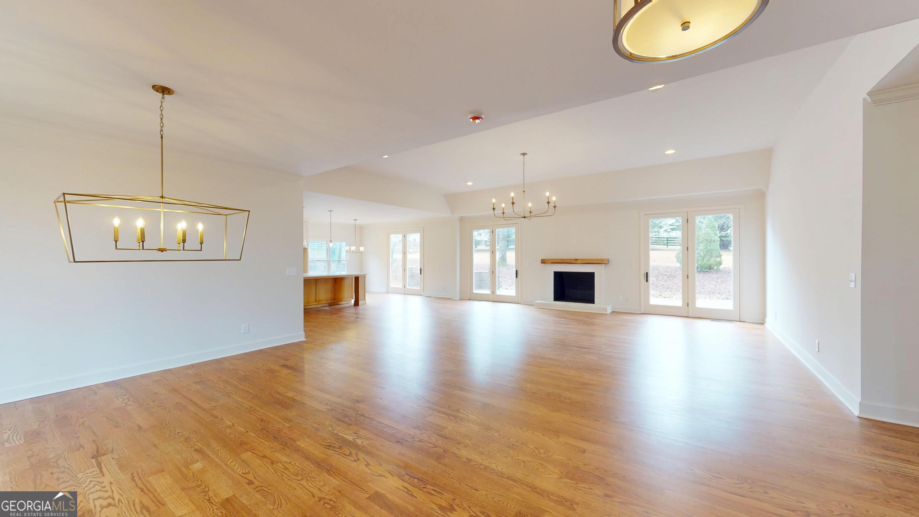 66 Highland DR
