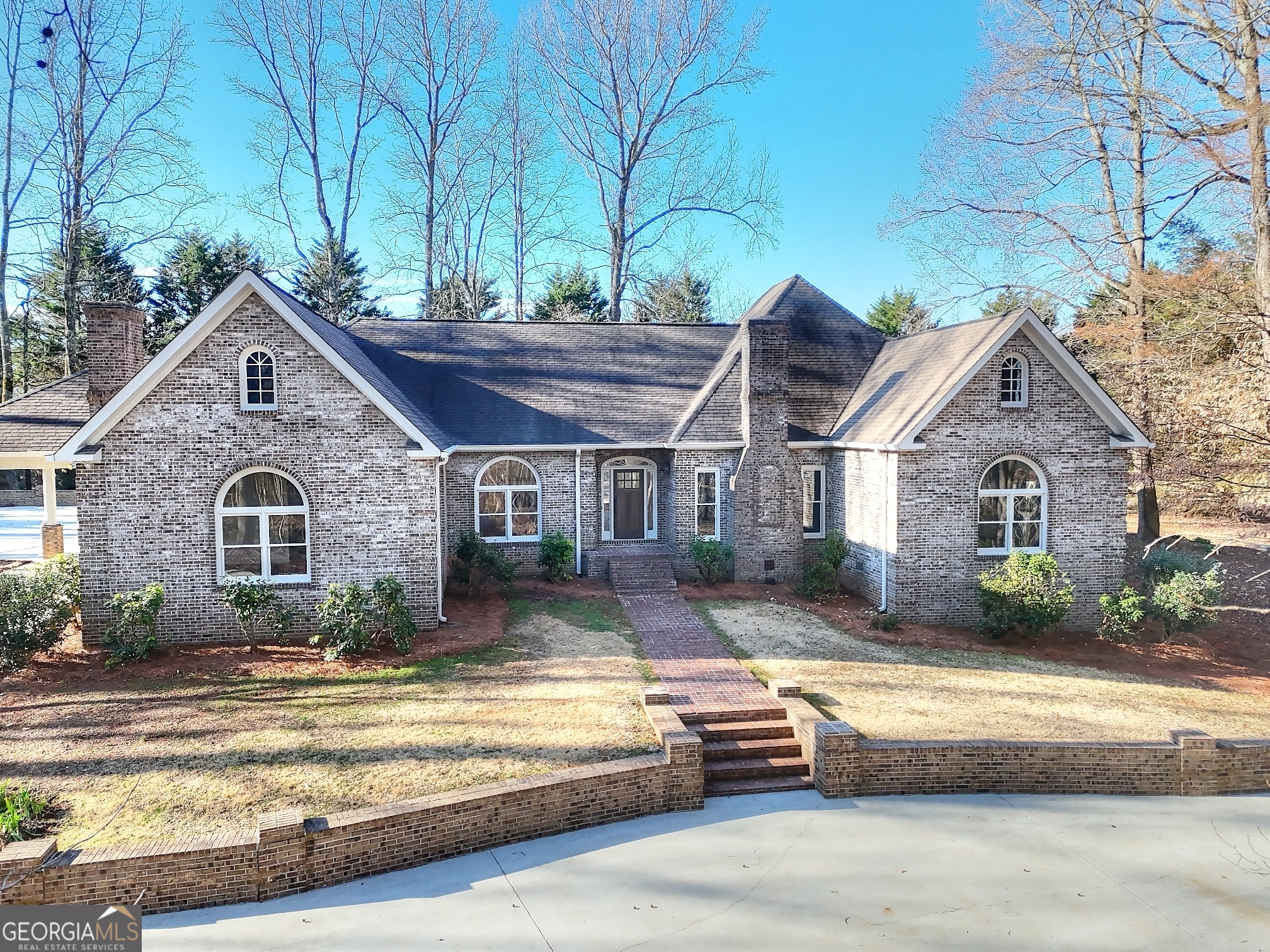 66 Highland DR