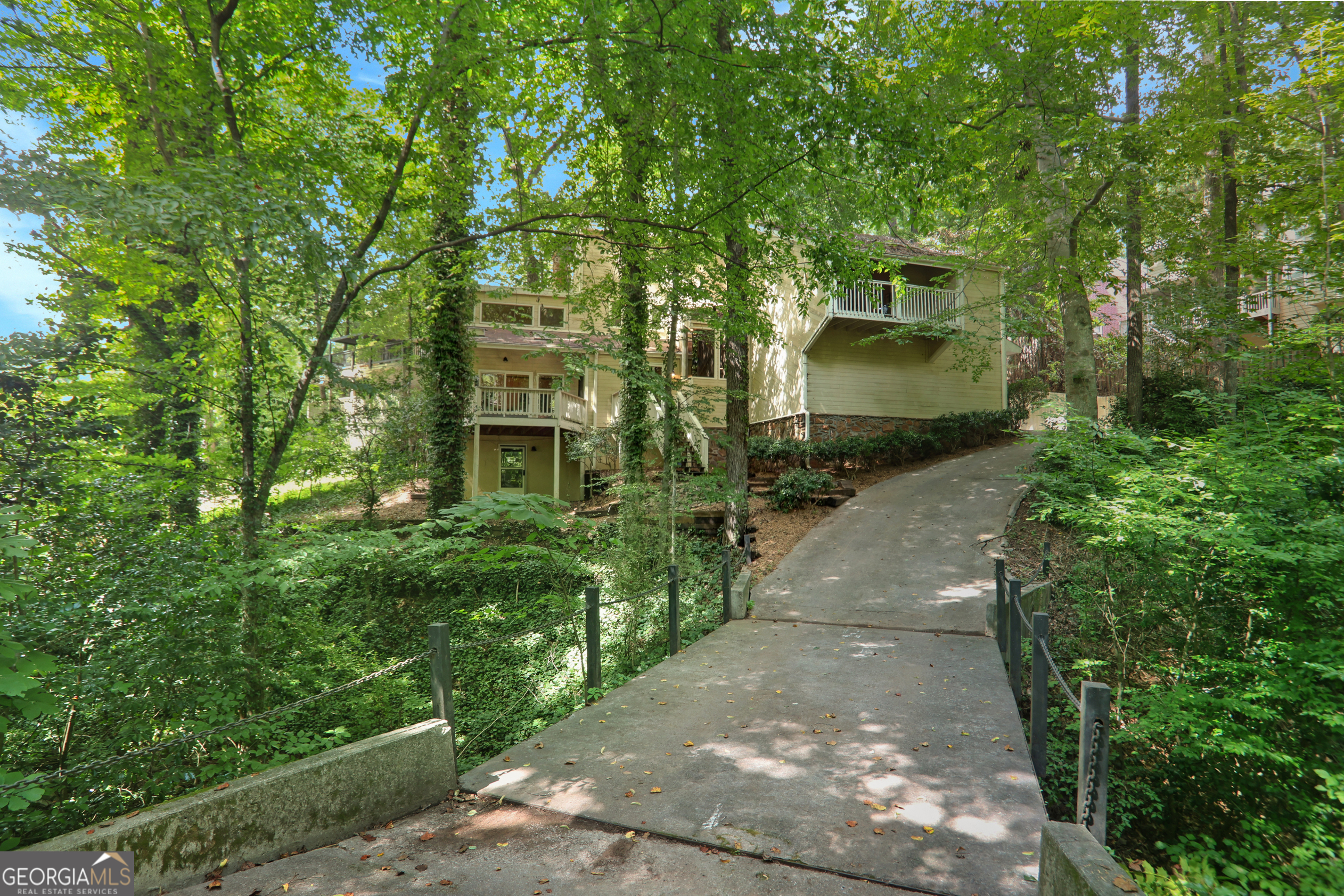 1255 Old Woodbine RD