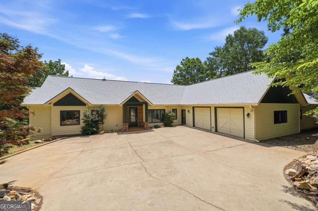 Photo of 714 Clearview Drive, Talking Rock, GA 30175 (MLS # 10799126)