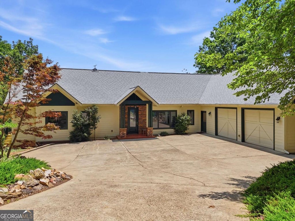 Photo of 714 Clearview Drive, Talking Rock, GA 30175 (MLS # 10799126)