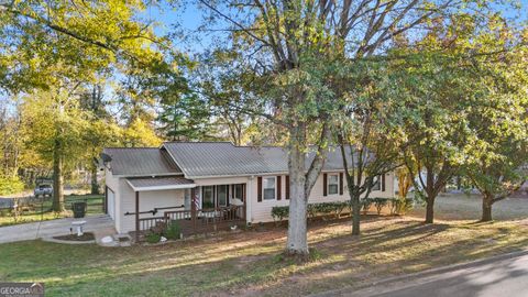 A home in Cornelia