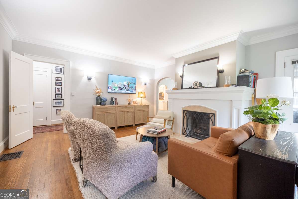 401 Emory DR NE