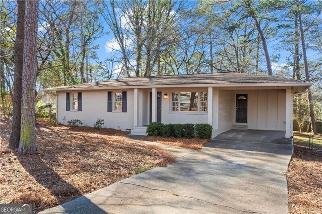 Photo of 2197 Stockbridge Drive SE, Atlanta, GA 30316 (MLS # 10711322)