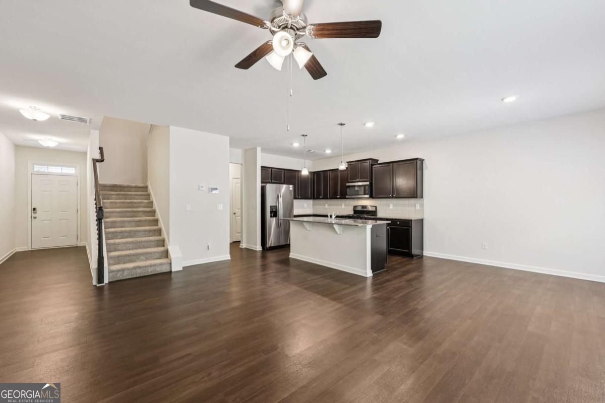 176 Woodhouse CIR