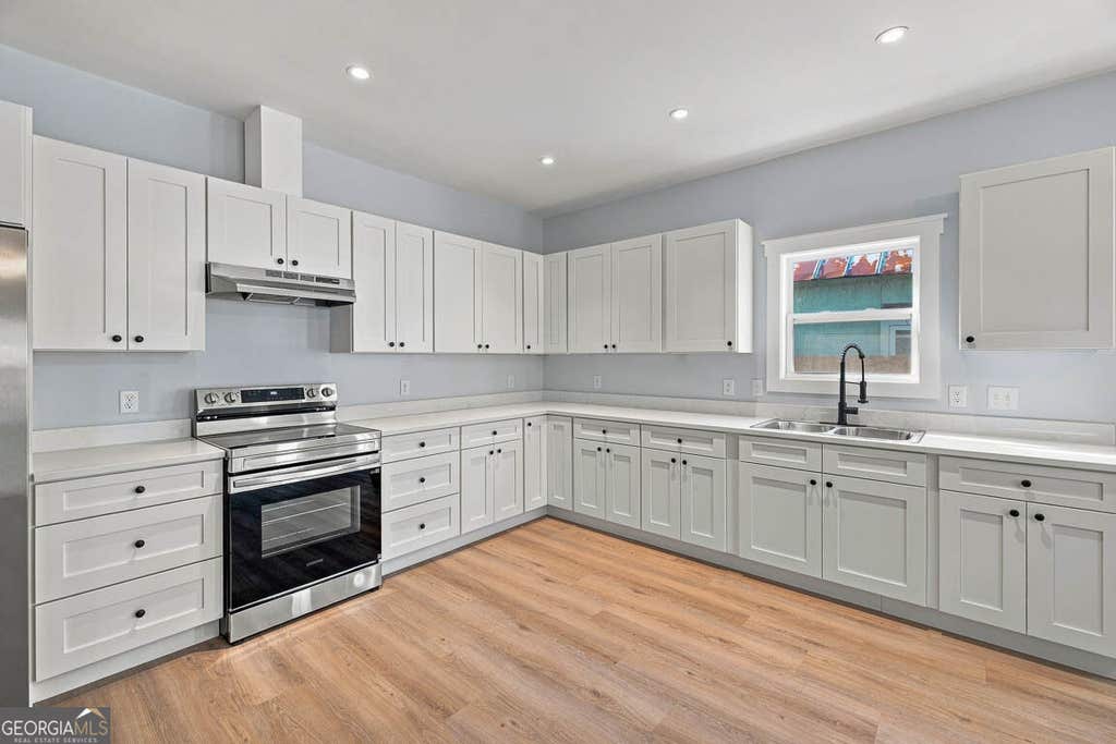 Photo of 2918 Wolfe Street, Brunswick, GA 31520 (MLS # 10833534)