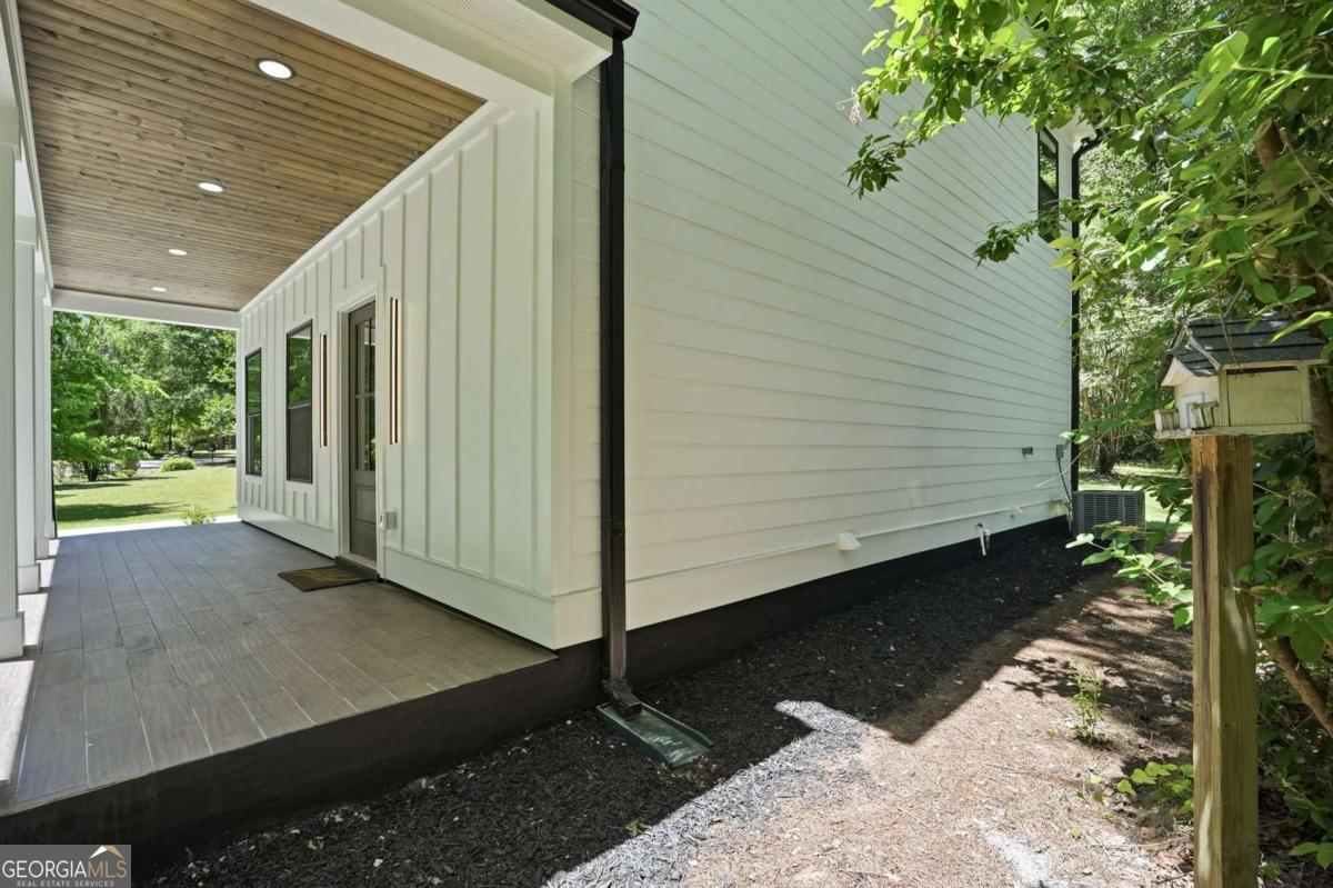 134 Henry Meyer RD
