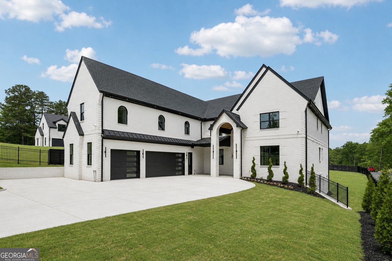 3213 Thompson Mill RD