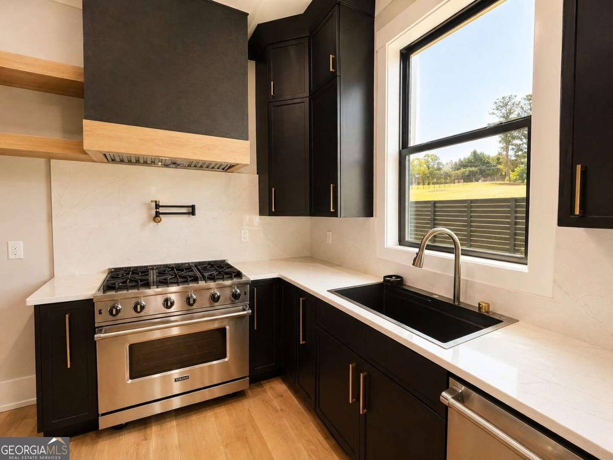 3213 Thompson Mill RD