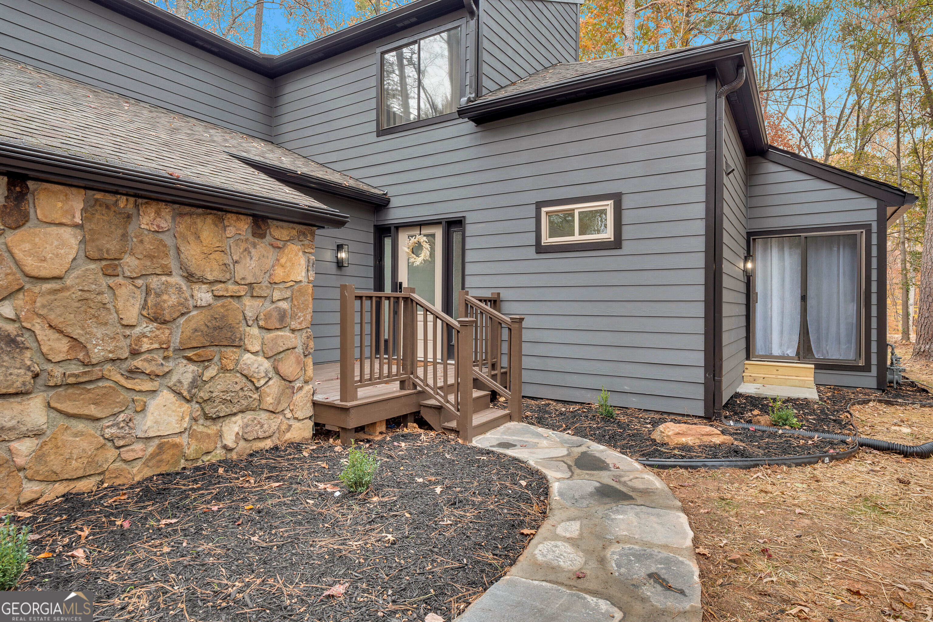 4300 Inverness CT NE