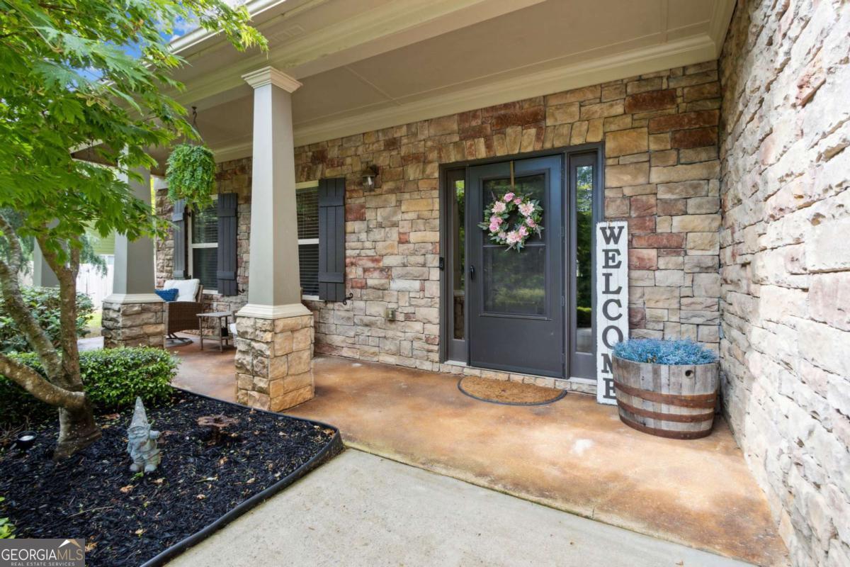 311 Lake Vista DR