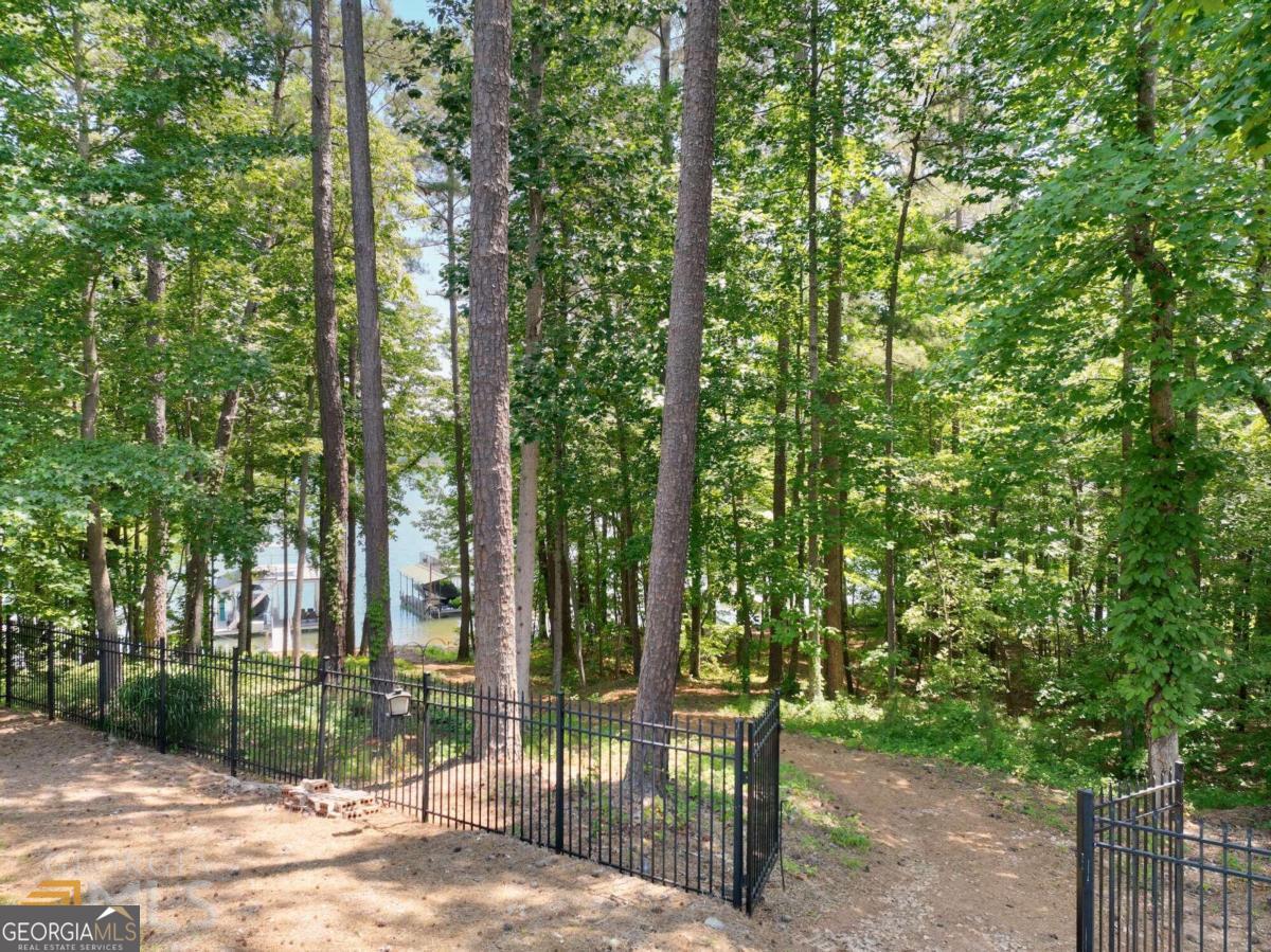 1605 Lockridge DR