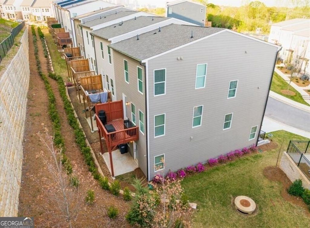 Photo of 399 Skylar Way, Atlanta, GA 30315 (MLS # 10631434)