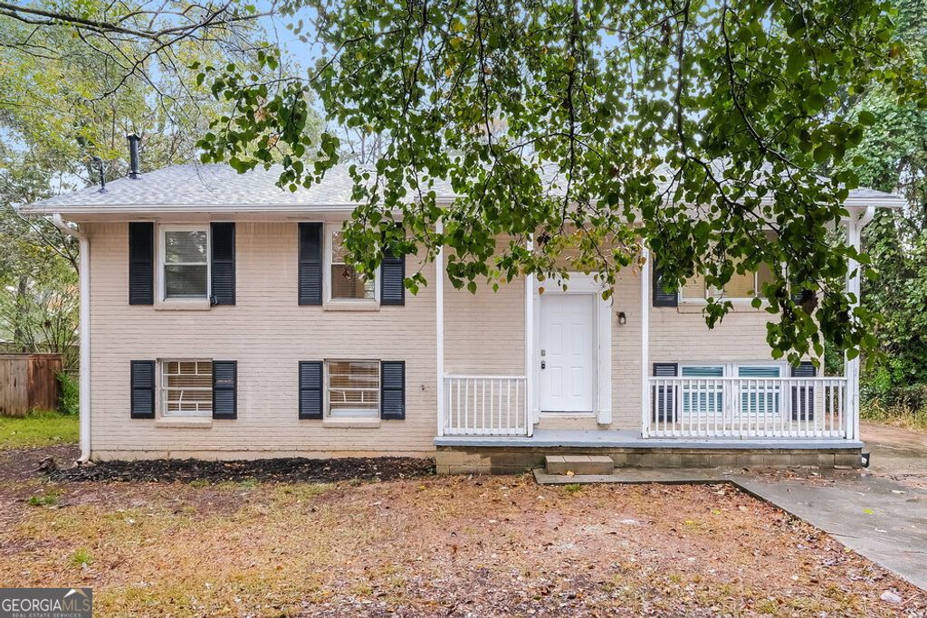 Photo of 8202 Kendrick Road, Jonesboro, GA 30238 (MLS # 10636776)