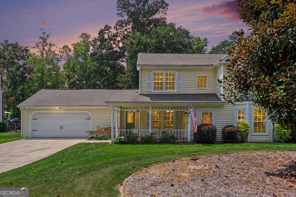 Photo of 111 Edgewater Way, Peachtree City, GA 30269 (MLS # 10841004)