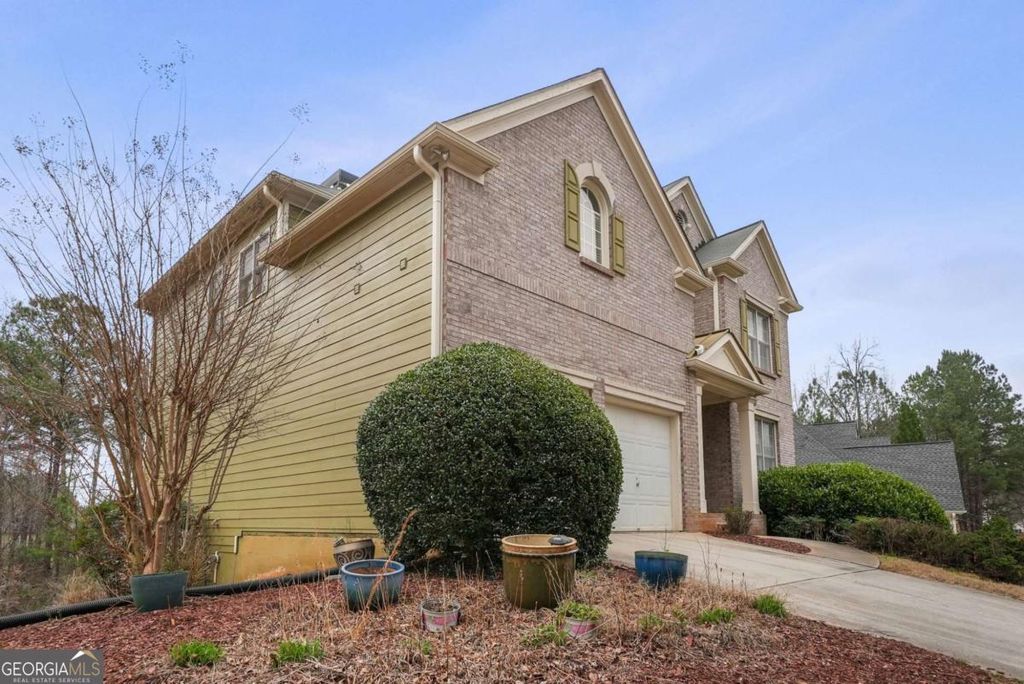 Photo of 6398 Foggy Oak Drive, Fairburn, GA 30213 (MLS # 10728368)