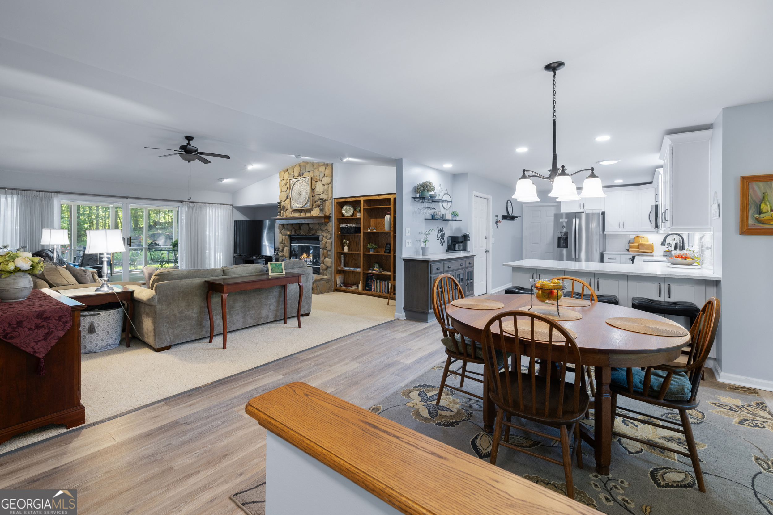 910 Chickasaw DR