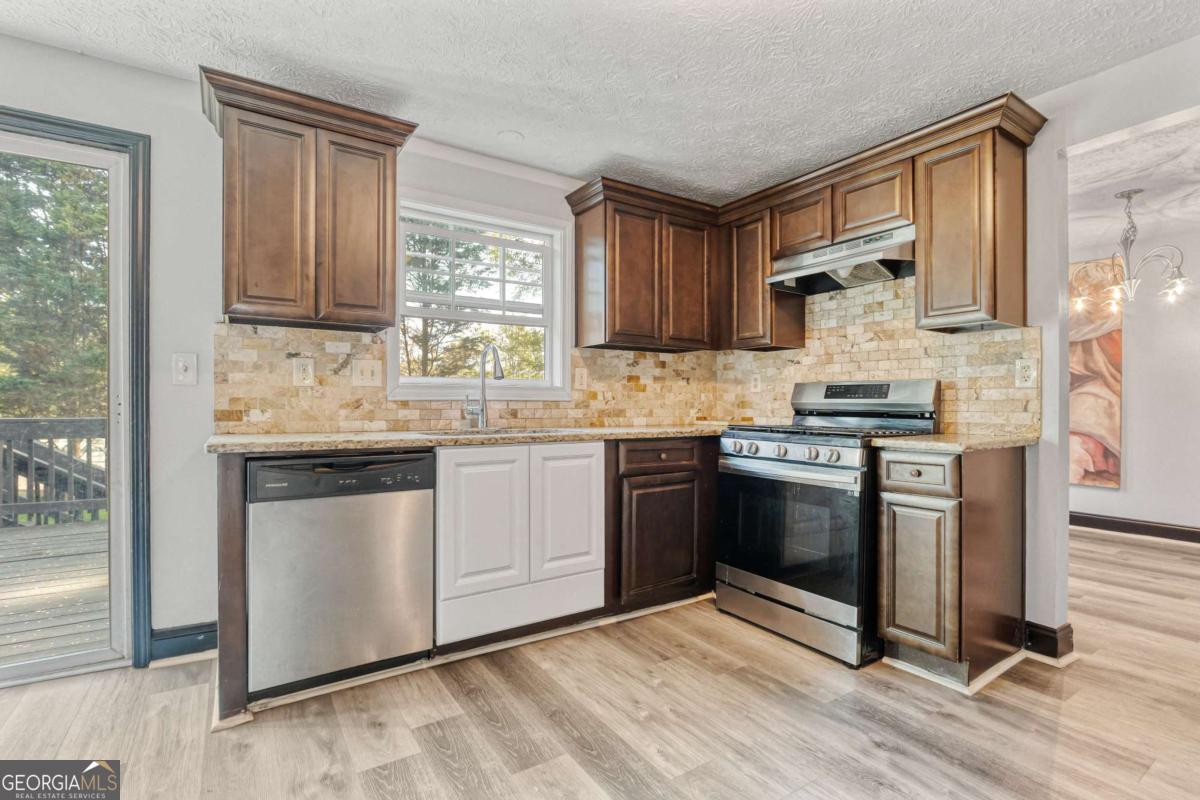 2224 Bridle CT